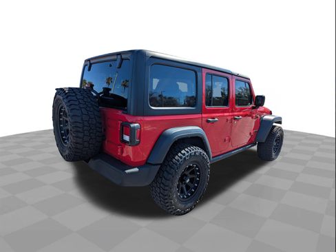 Used 2022 Jeep Wrangler Unlimited Sport image 4