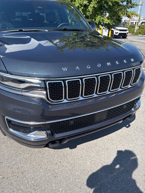 Used 2024 Jeep Wagoneer 4WD w/ HD Trailer Tow Package image 11