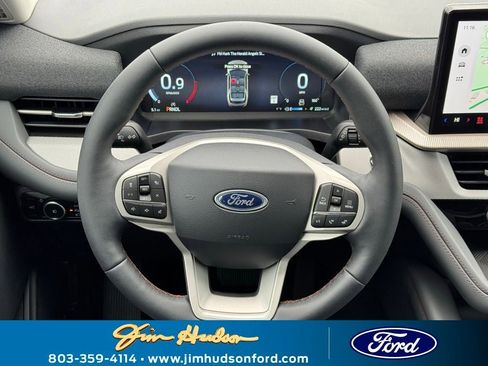 New 2026 Ford Explorer Active w/ Active Comfort Package image 11
