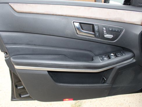 Used 2014 Mercedes-Benz E 350 4MATIC Sedan w/ Premium 1 Package image 12