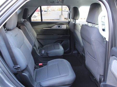 New 2026 Ford Explorer Active AWD/4WD image 15