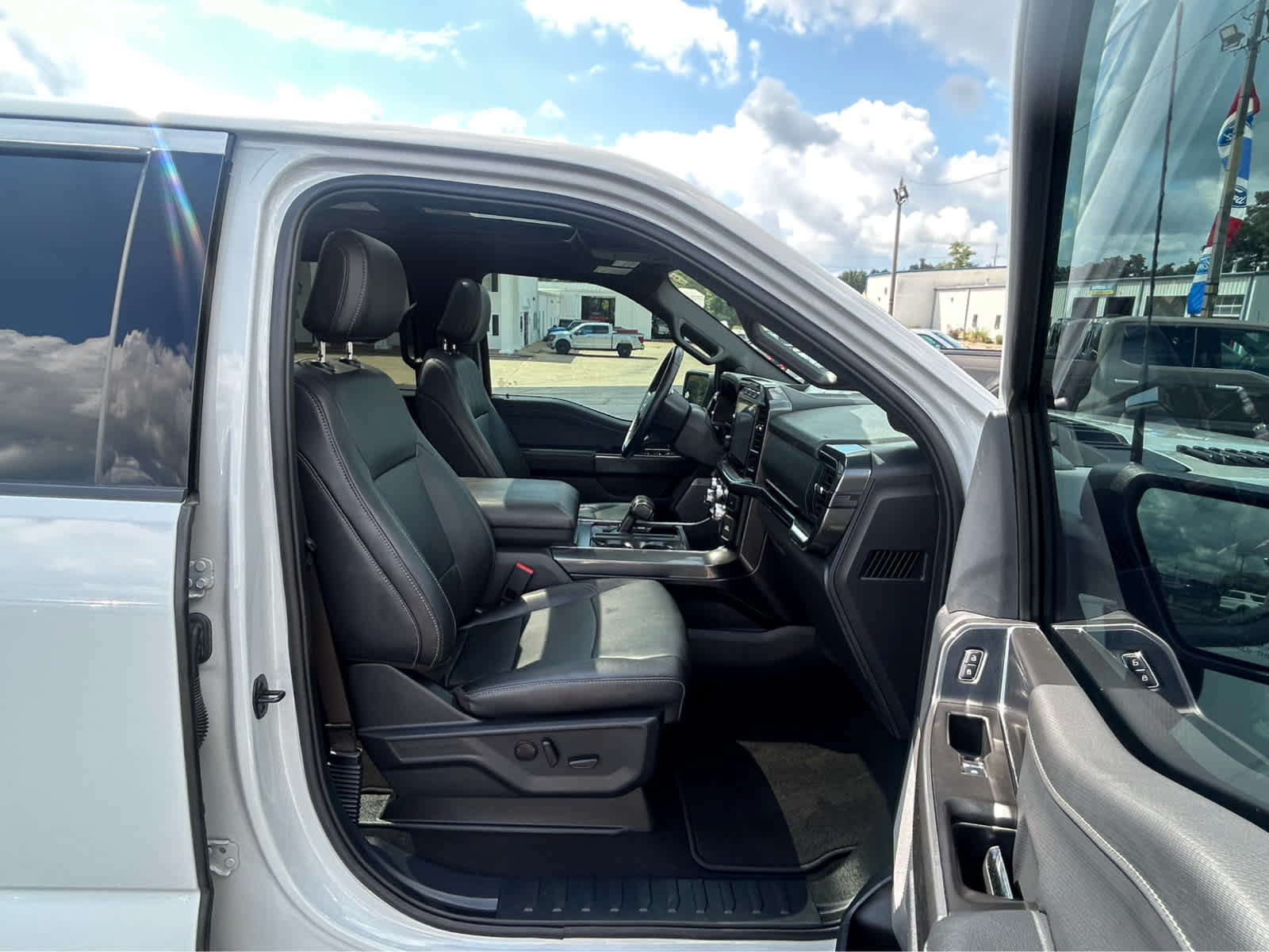 Used 2023 Ford F150 XLT w/ Equipment Group 302A High AWD/4WD image 19