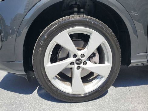 New 2025 Audi Q5 Premium Plus image 10