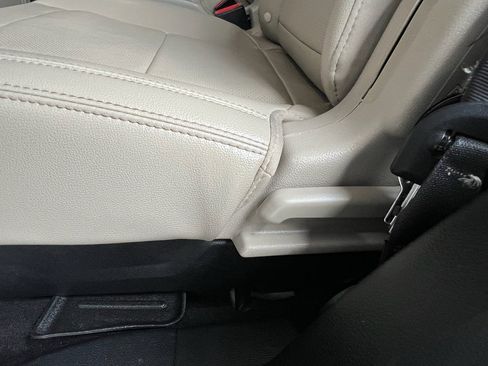 Used 2018 Ford Explorer Limited w/ Equipment Group 301A image 21