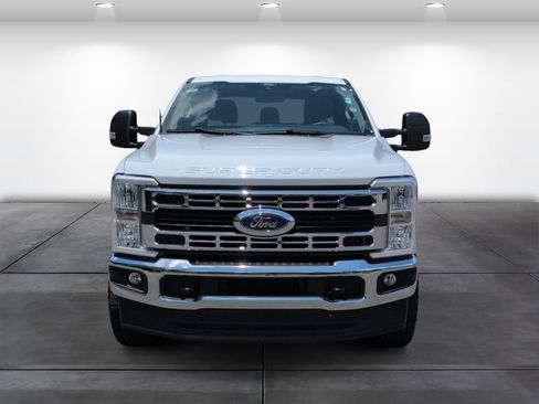Used 2026 Ford F250 XLT AWD/4WD image 4
