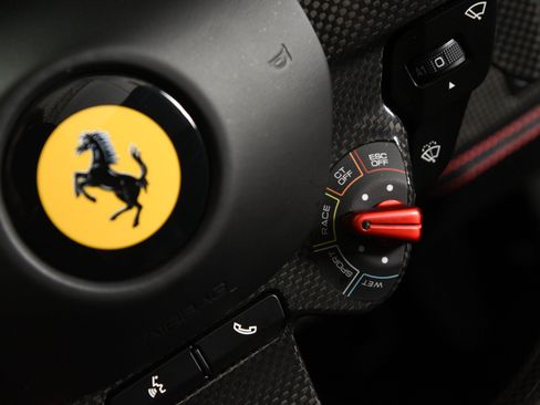 Used 2022 Ferrari F8 Tributo RWD image 29