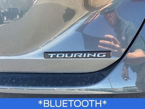 Used 2019 Toyota Avalon Touring image 9