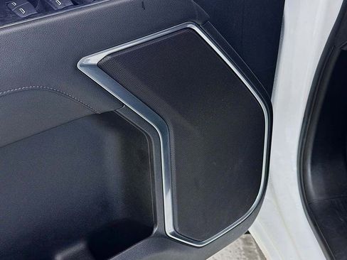 Used 2024 Chevrolet Silverado 1500 LT image 36