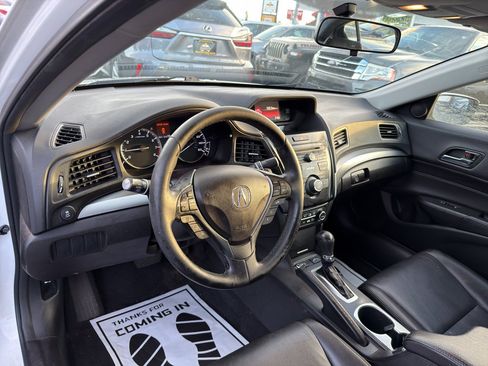 Used 2018 Acura ILX w/ Special Edition Package image 10