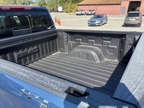 New 2026 GMC Sierra 1500 Elevation w/ Elevation Premium Package image 4