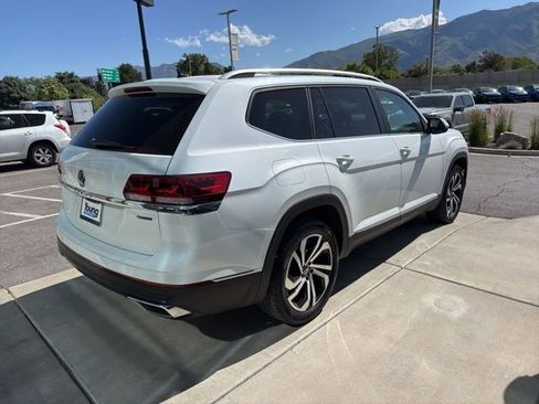 Used 2023 Volkswagen Atlas SEL AWD/4WD image 4