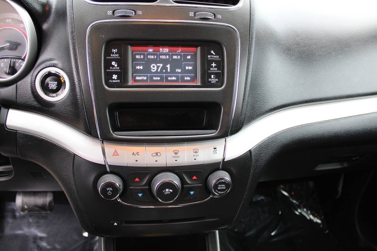 Used 2019 Dodge Journey SE FWD image 14