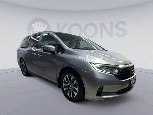 Used 2023 Honda Odyssey EX-L image 2