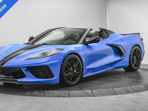 Used 2023 Chevrolet Corvette Stingray w/ Z51 Performance Package image 3
