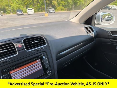 Used 2014 Volkswagen Jetta SE image 48