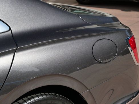 Used 2024 Bentley Flying Spur Azure image 7