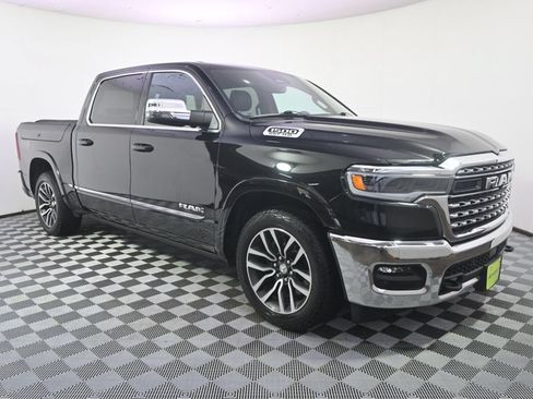 Used 2025 RAM 1500 Limited w/ Off Road Group AWD/4WD image 8