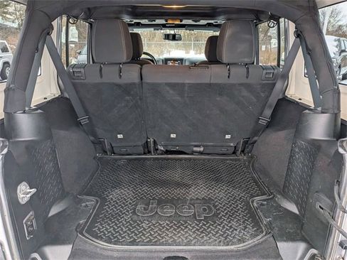 Used 2018 Jeep Wrangler Unlimited Sahara w/ Connectivity Group image 25