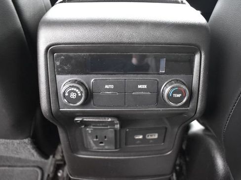 Used 2023 GMC Acadia SLT AWD/4WD image 31