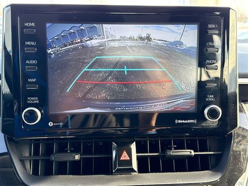 Used 2022 Toyota Corolla LE image 25
