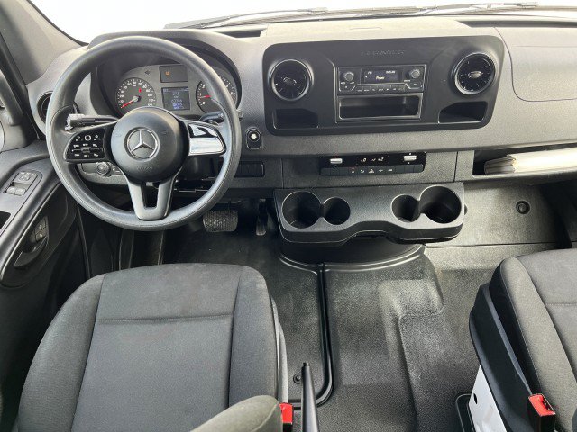 Used 2019 Mercedes-Benz Sprinter 2500 image 17