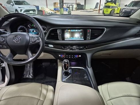 Used 2019 Buick Enclave Premium AWD/4WD image 19