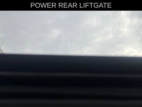 Used 2019 Chevrolet Blazer RS w/ Sun and Wheels Package AWD/4WD image 21