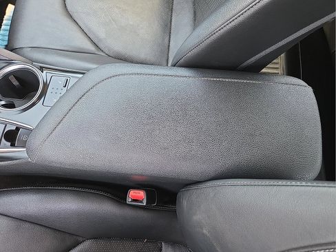 Used 2018 Toyota Camry XSE FWD image 16