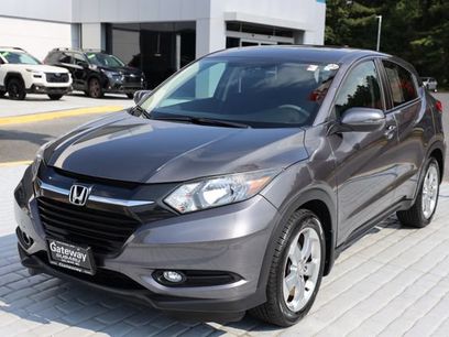 Used 2016 Honda HR-V EX