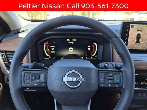 New 2026 Nissan Rogue Platinum w/ Tech Package AWD/4WD image 16