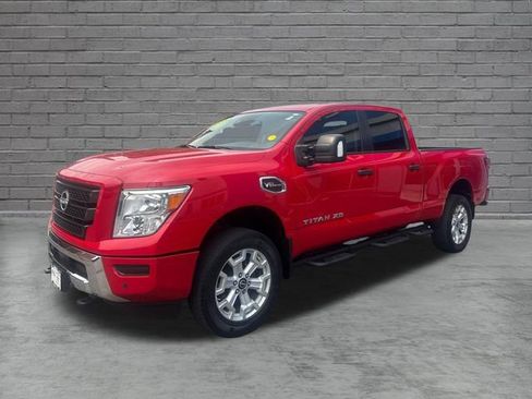 Used 2023 Nissan Titan SV w/ SV Convenience Package AWD/4WD image 3