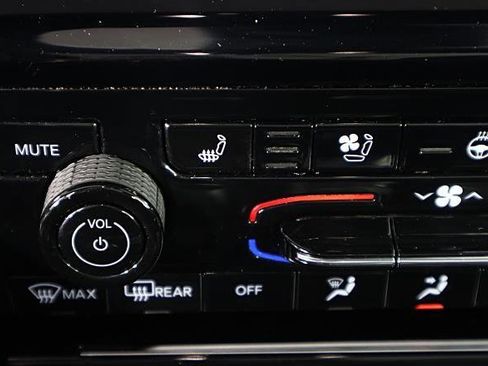 Used 2024 Jeep Grand Cherokee Trailhawk w/ Luxury Tech Group III image 41