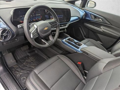 New 2026 Chevrolet Equinox EV LT image 3