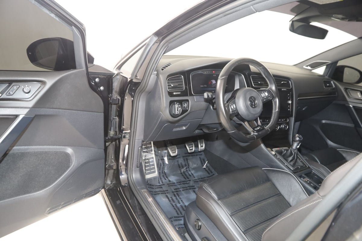 Used 2019 Volkswagen Golf 4-Door AWD/4WD image 40