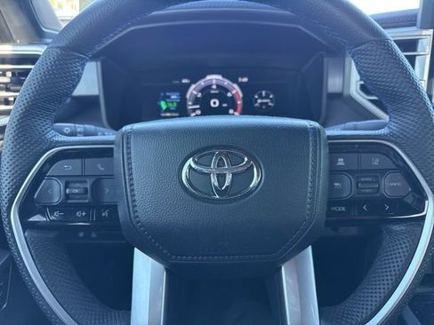 Used 2024 Toyota Tundra Platinum AWD/4WD image 18