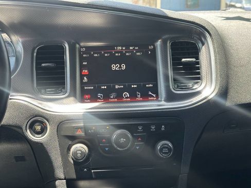 Used 2014 Dodge Charger SXT image 13