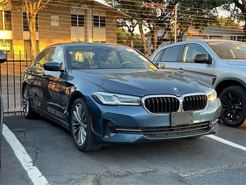 Used 2023 BMW 530i xDrive w/ Premium Package image 2