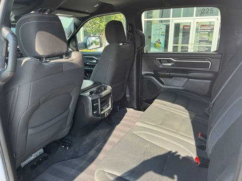Used 2025 RAM 1500 Big Horn AWD/4WD image 16