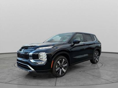 New 2025 Mitsubishi Outlander SE