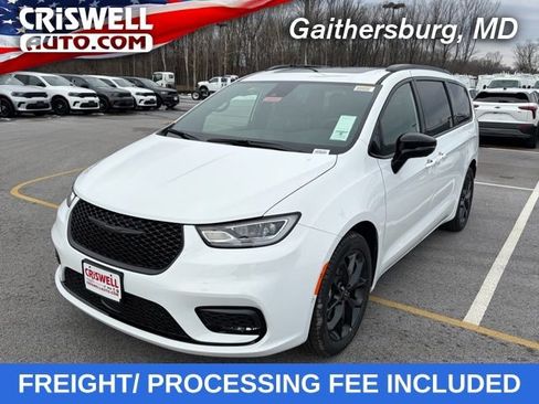 New 2026 Chrysler Pacifica Limited w/ S Appearance Package FWD image 1