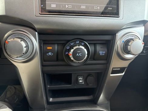 Used 2014 Toyota 4Runner SR5 Premium image 20