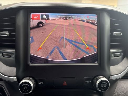 Used 2024 RAM 2500 Big Horn image 24