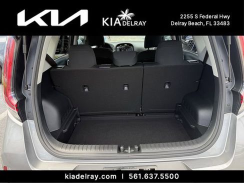 Used 2023 Kia Soul LX w/ Option Group 015 FWD image 8