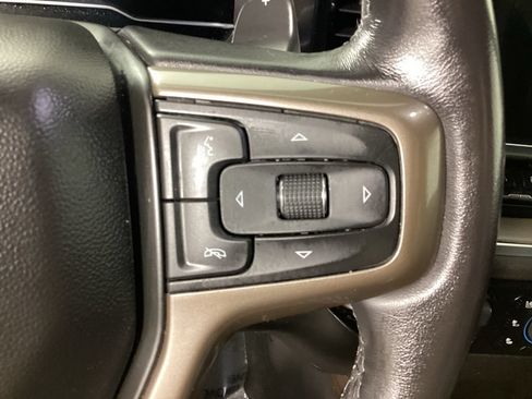 Used 2022 Chevrolet Silverado 1500 High Country w/ High Country Premium Package AWD/4WD image 16