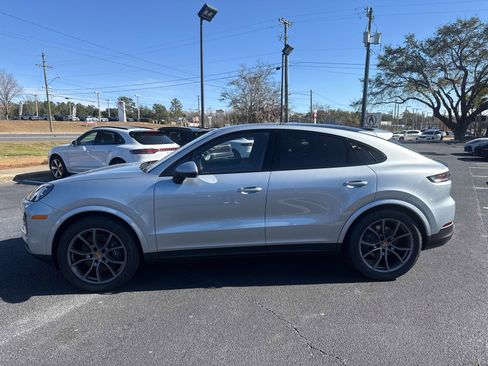Certified 2026 Porsche Cayenne Coupe AWD/4WD image 2