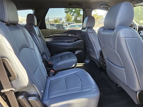 Used 2024 Buick Enclave Premium image 18