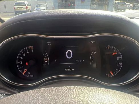 Used 2014 Jeep Grand Cherokee Overland image 12