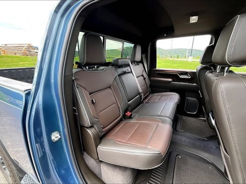 Used 2025 GMC Sierra 3500 Denali w/ Denali Reserve Package AWD/4WD image 28