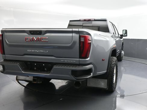 Used 2025 GMC Sierra 3500 Denali w/ Denali Reserve Package AWD/4WD image 8