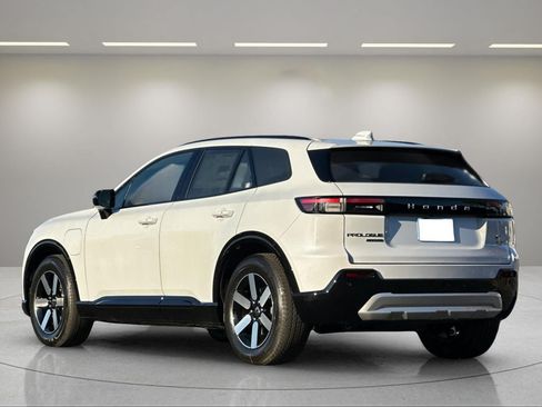 New 2026 Honda Prologue Touring image 3